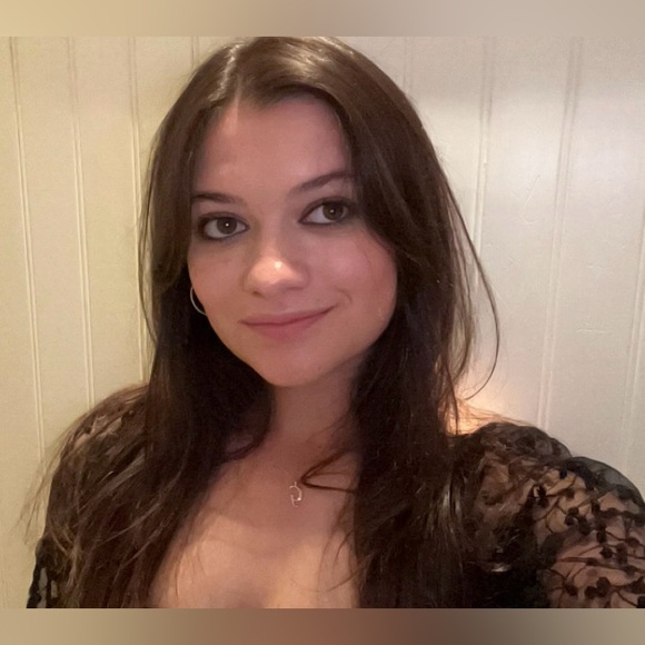 Meet your Posher, Genevieve - Picture 6 of 11